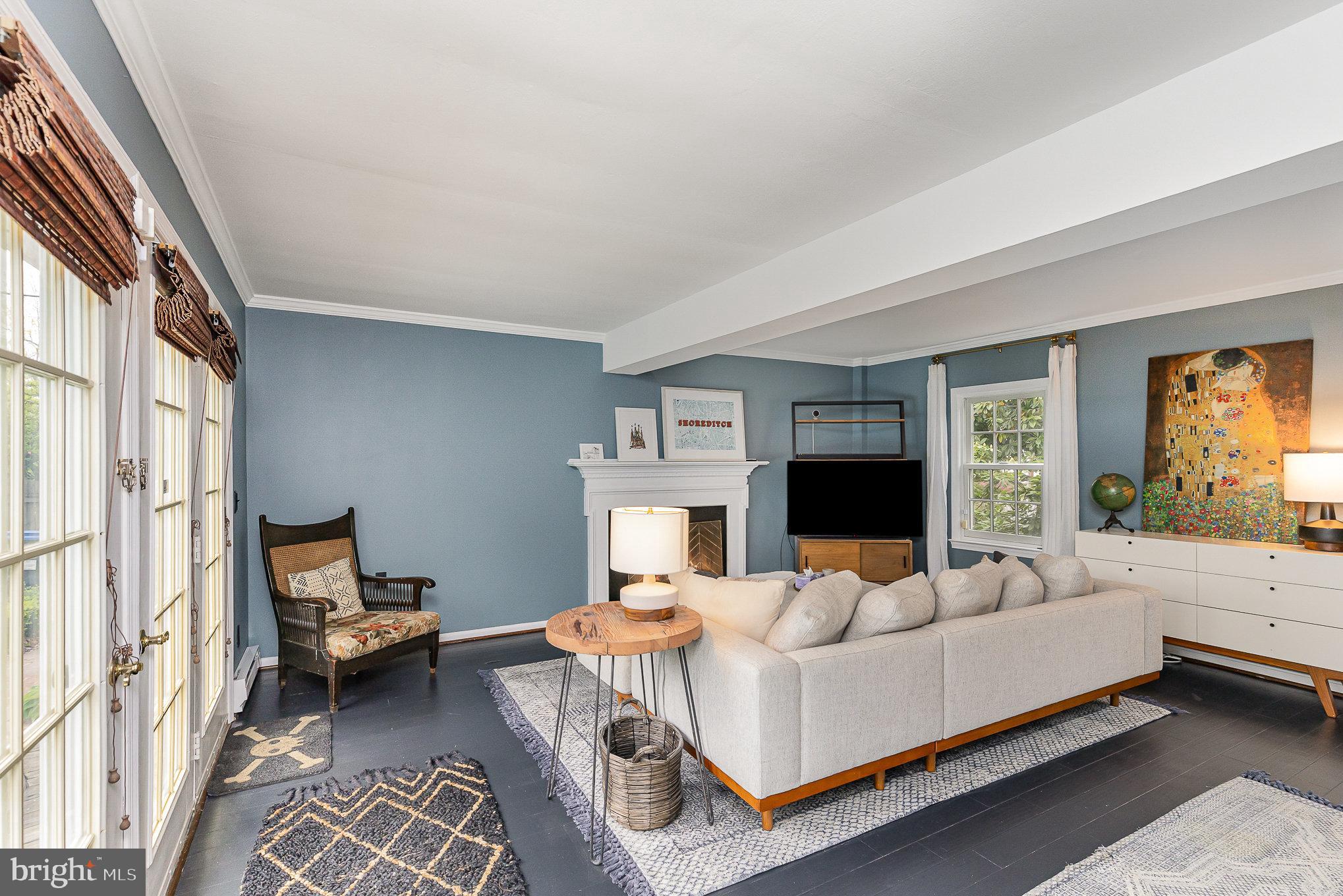 HISTORIC  DOWNTOWN FREDERICKSBURG - Residential