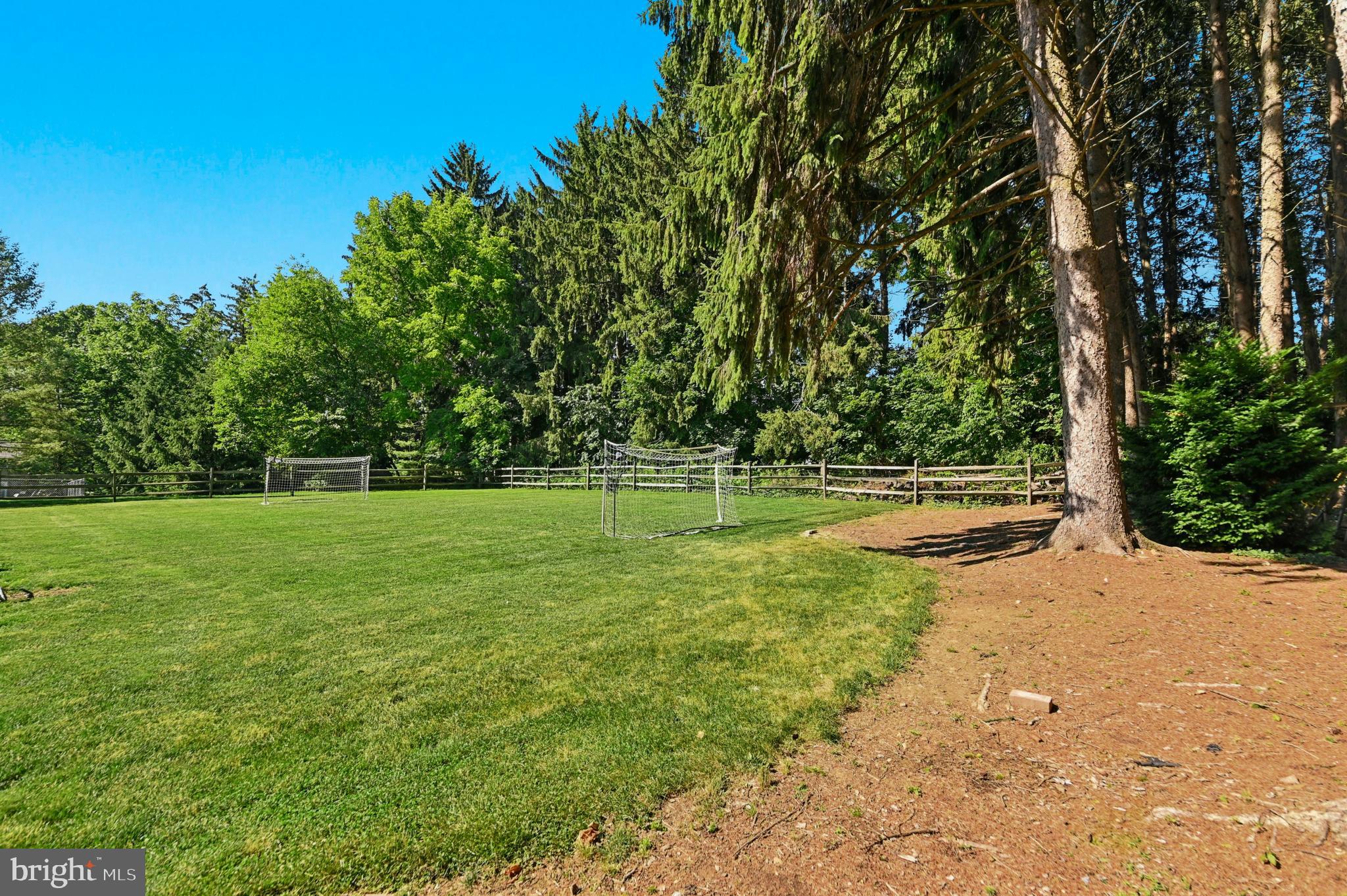 OAKLAND PARK - Residential