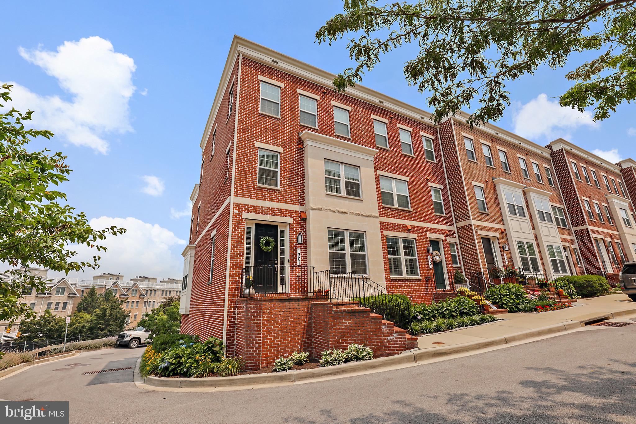 FEDERAL PLACE - Residential