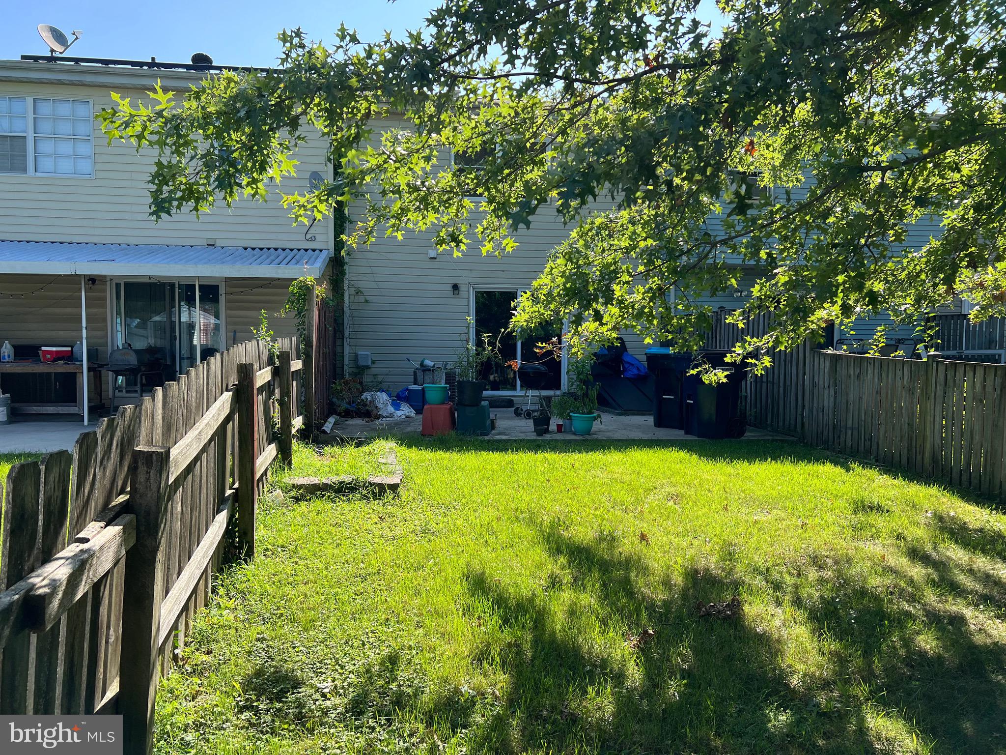 HARFORD SQUARE - Residential