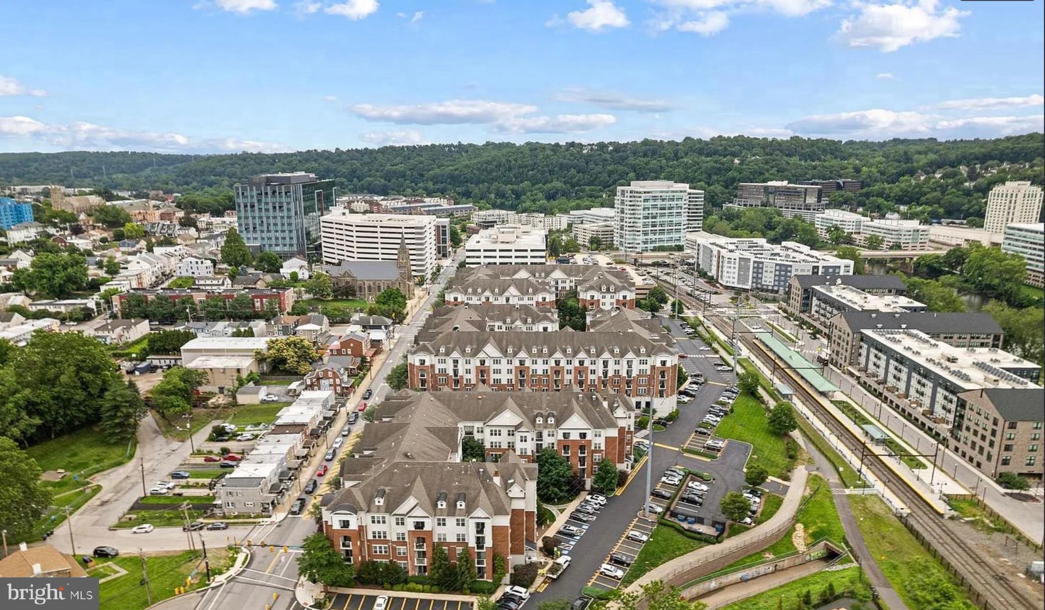 THE GRANDE AT RIVERVIEW - Residential