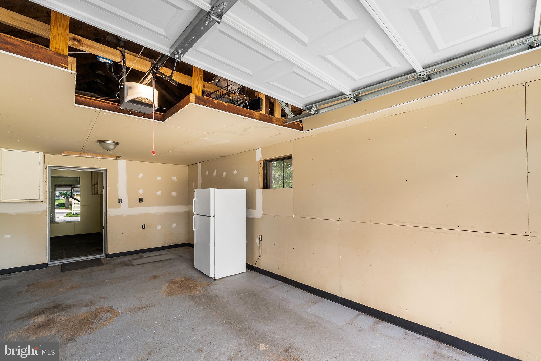 GLENARDEN WOODS - Residential