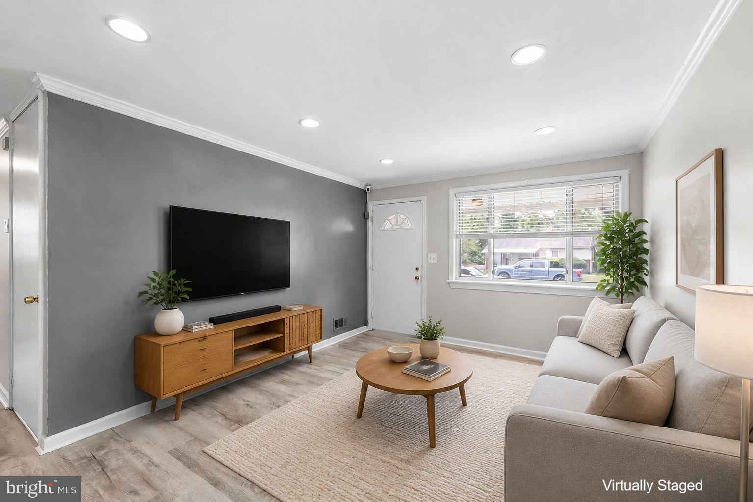 GLENARDEN WOODS - Residential