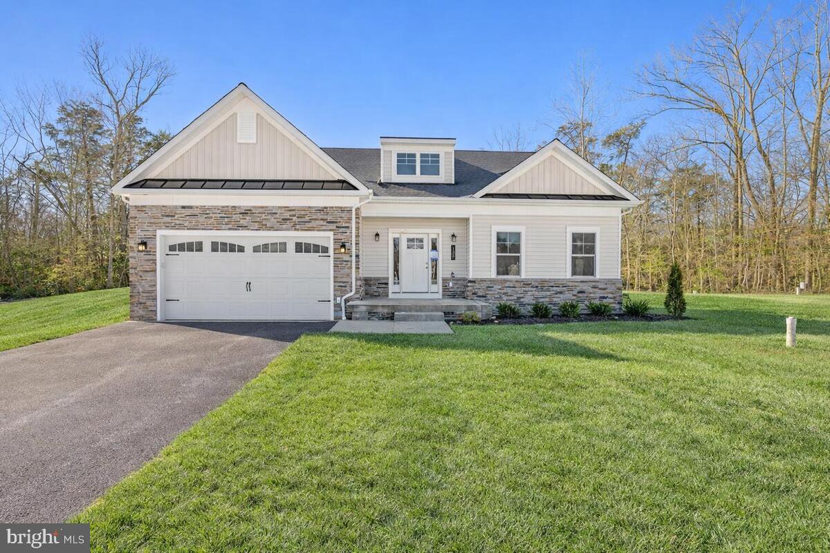 QUEEN ANNE COLONY - Residential