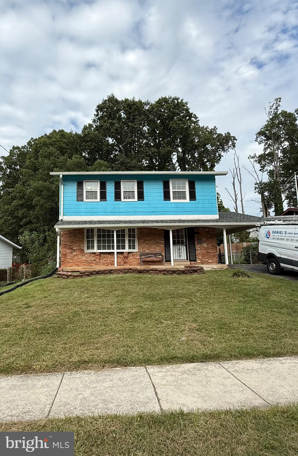 Beautiful brick colonial with 6 BD and 3 1/2 BA. Main level has living room, dining room, kitchen, breakfast nook, and half bath. Upper level has 4 bedrooms and 1 baths, primary bedroom with full bath.
Lower level has 2 bedrooms, full bath, recreation room, and laundry.
Enjoy the large  fenced backyard. Close to 95, 495, shops, and public transportation.