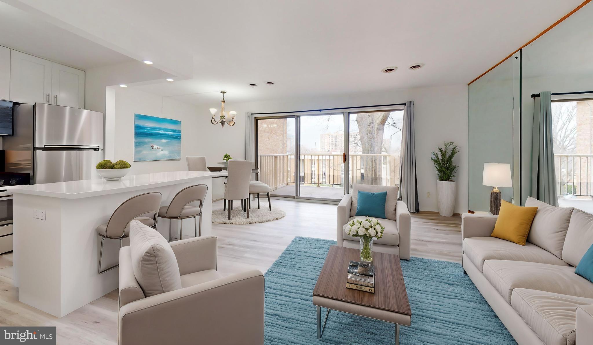 HUNTINGTON CLUB - Residential