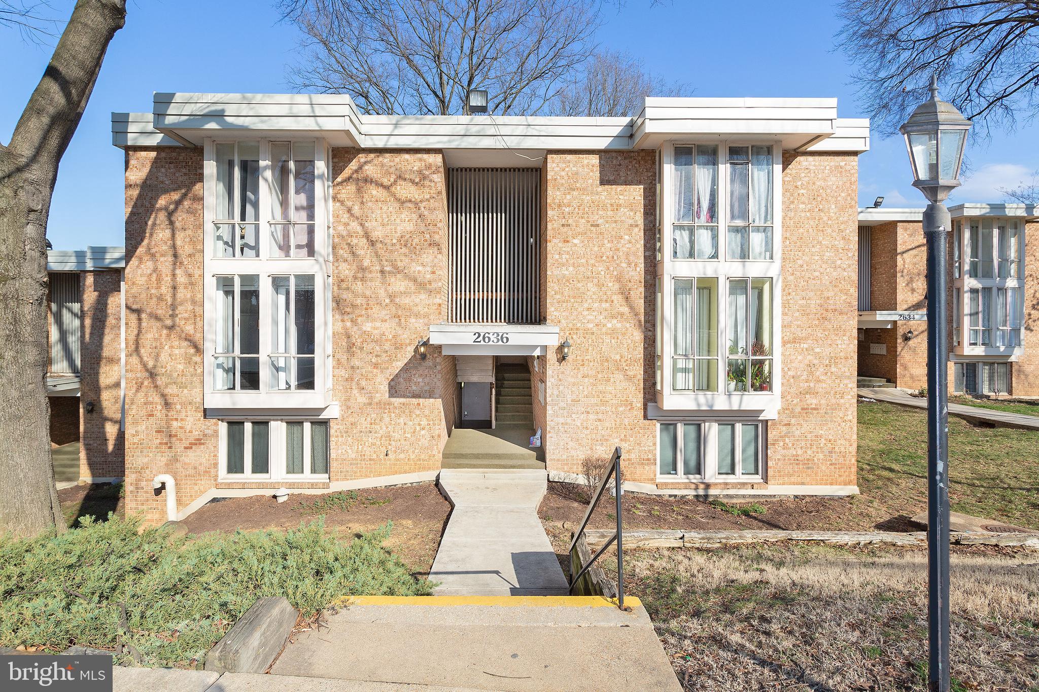 HUNTINGTON CLUB - Residential