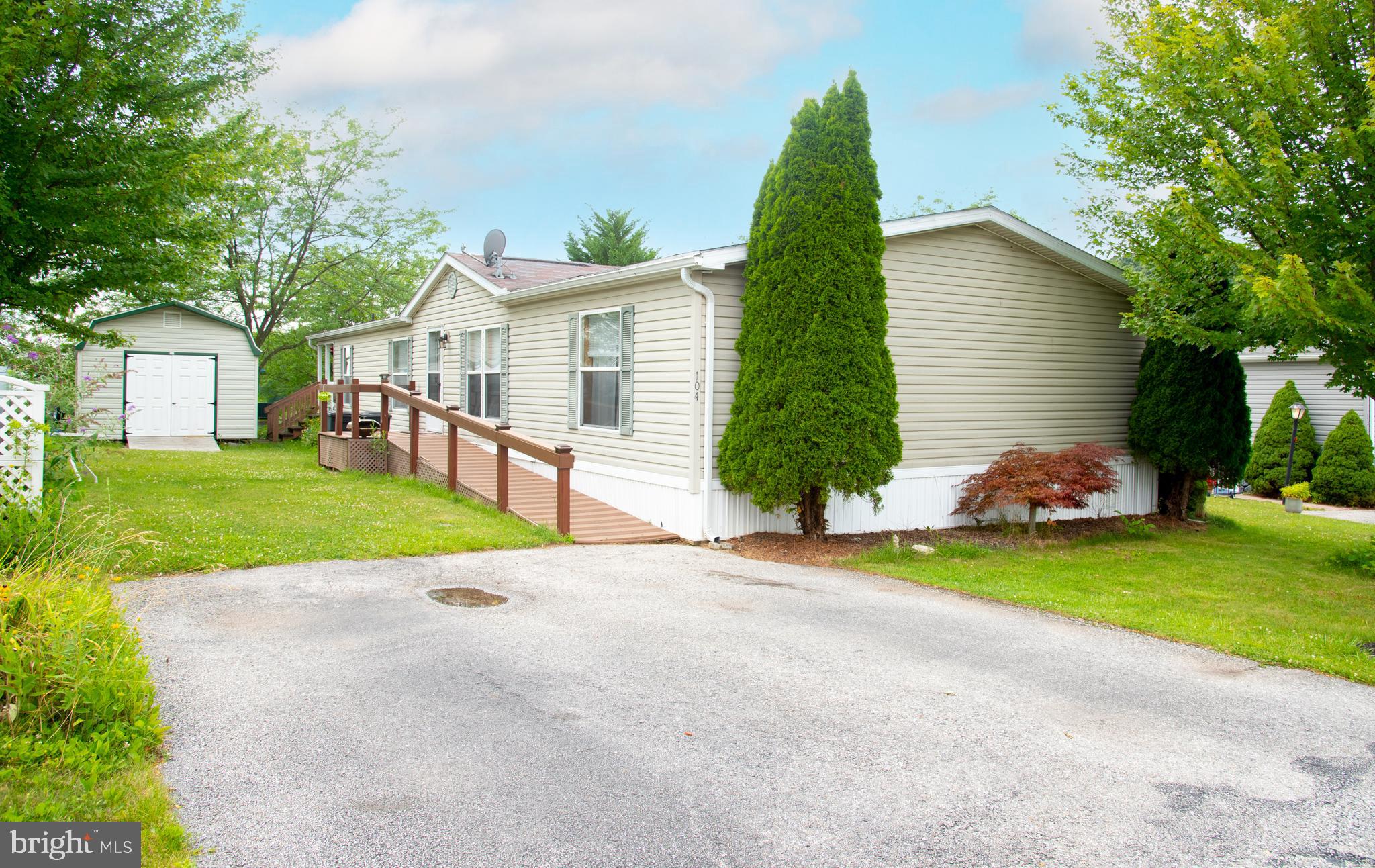 EAGLE VIEW MOBILE HOME PK - Residential