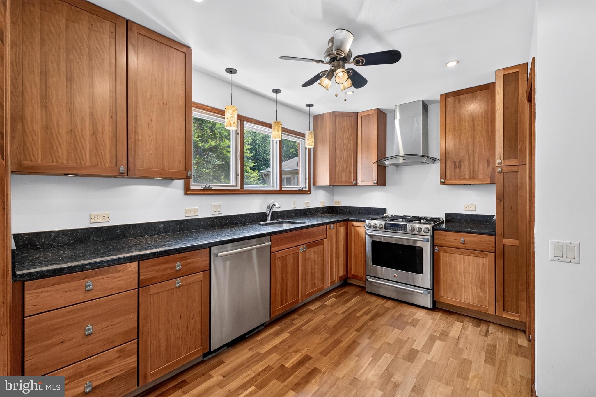 CARTER HILL - Residential