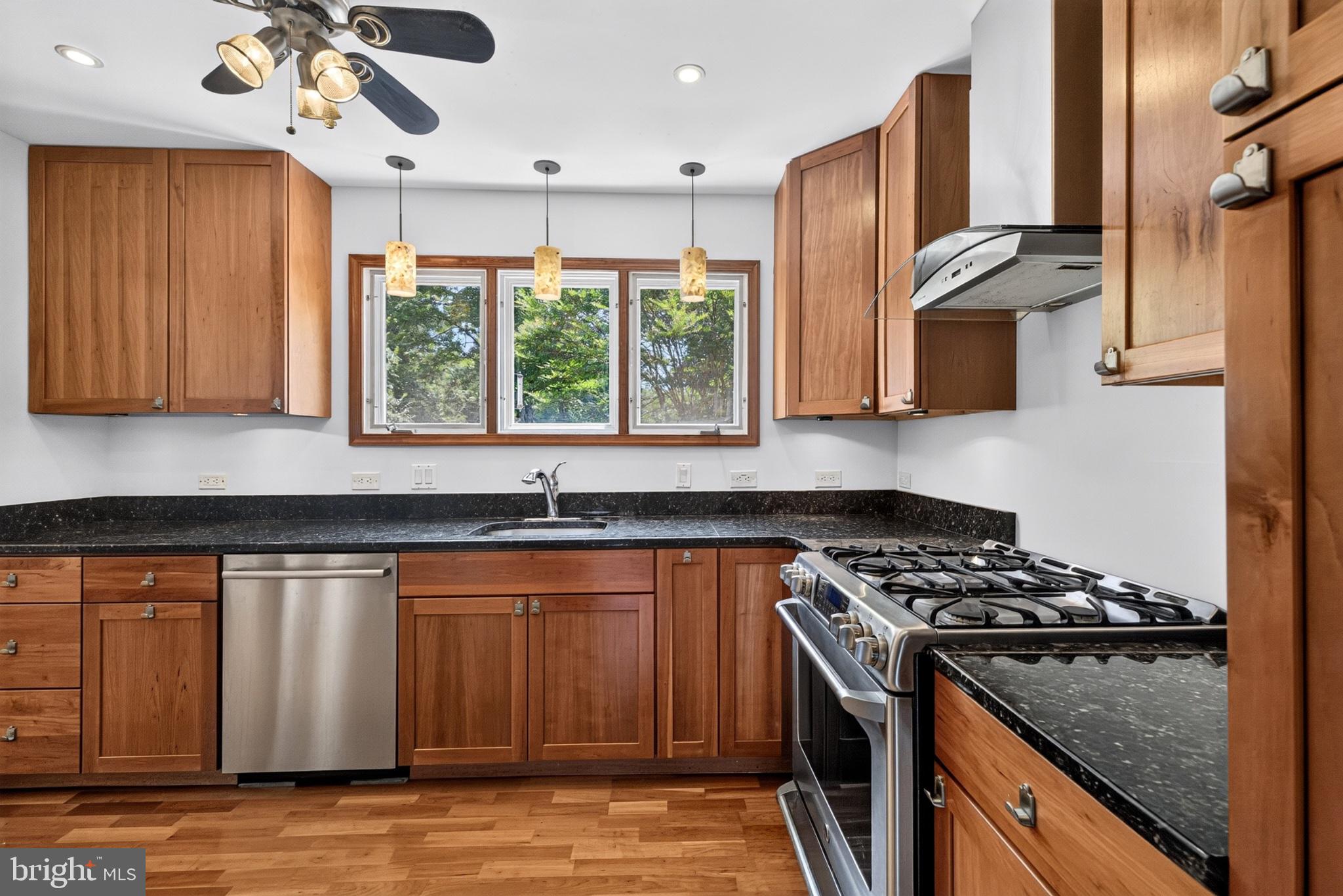 CARTER HILL - Residential