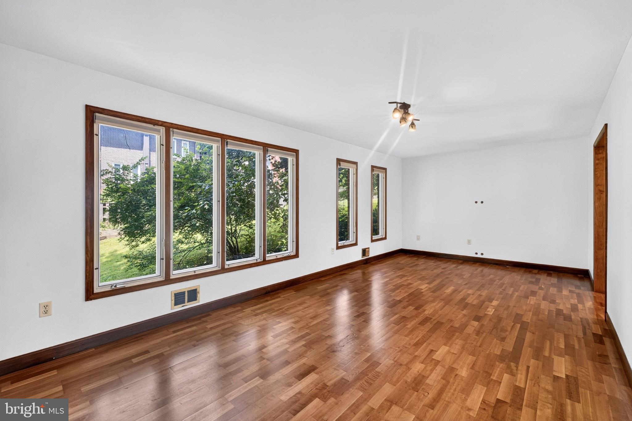 CARTER HILL - Residential