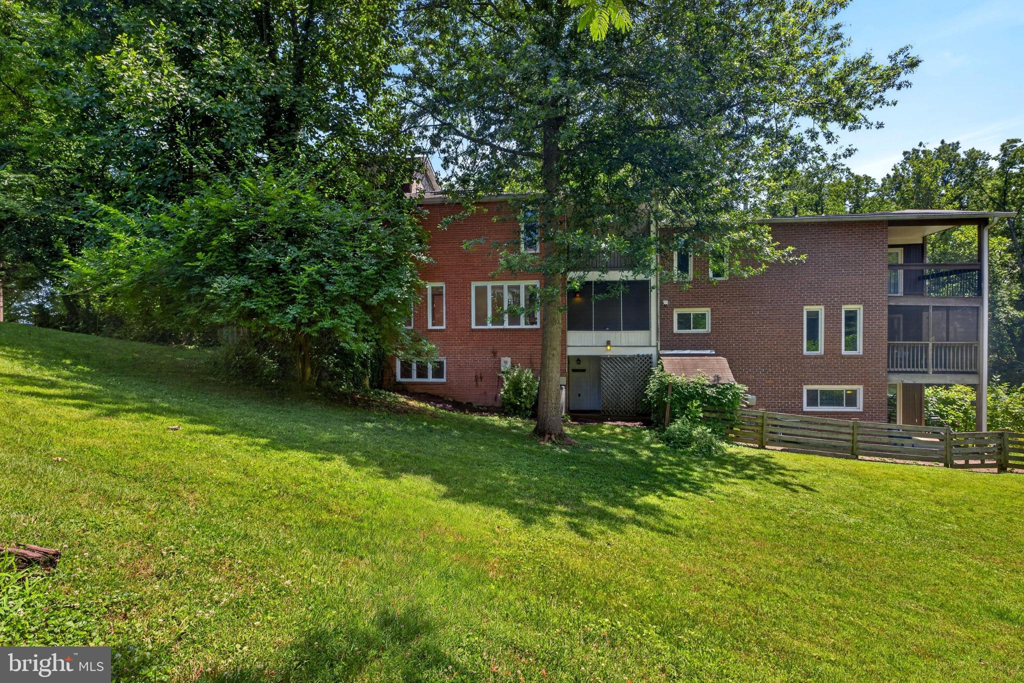 CARTER HILL - Residential