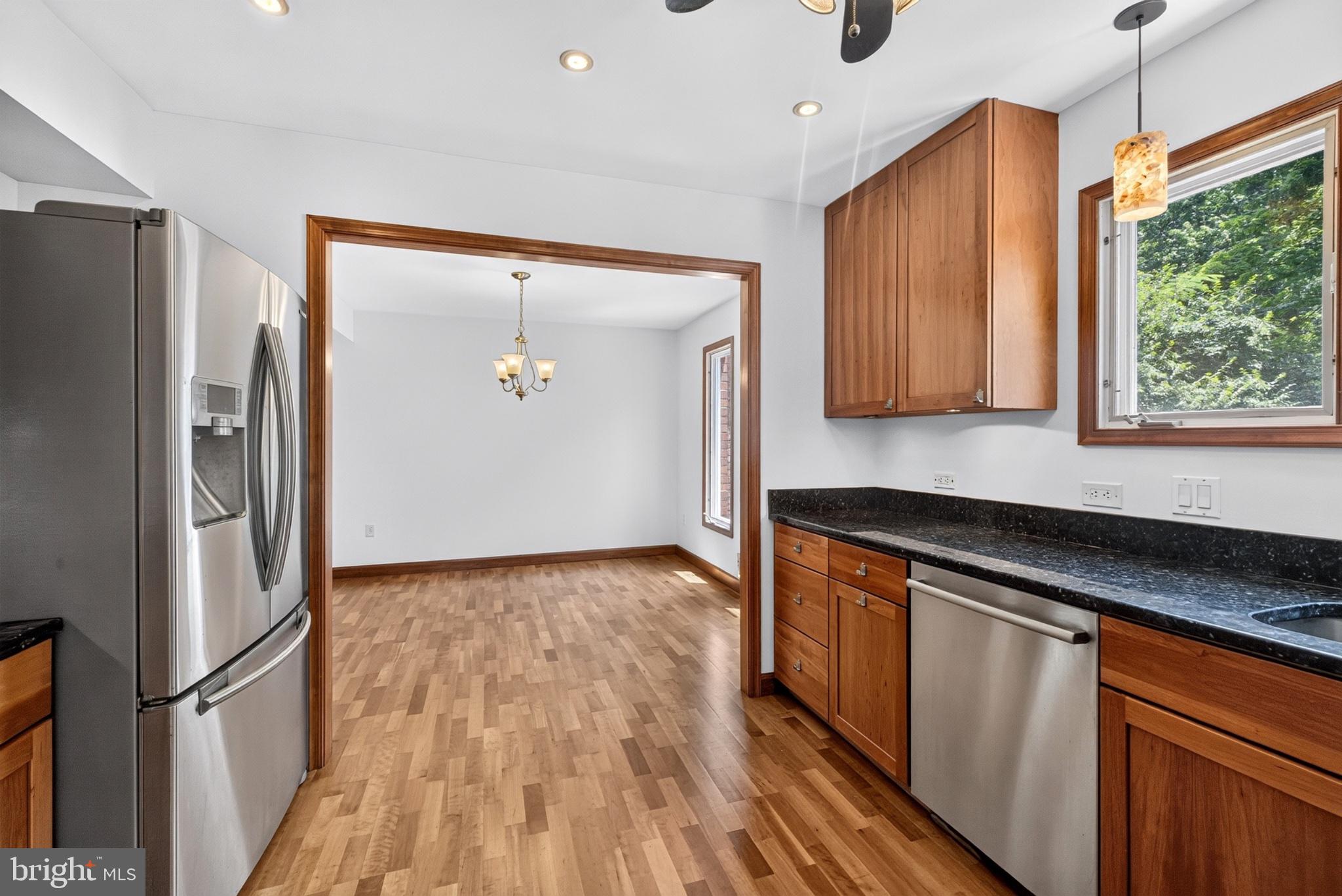 CARTER HILL - Residential