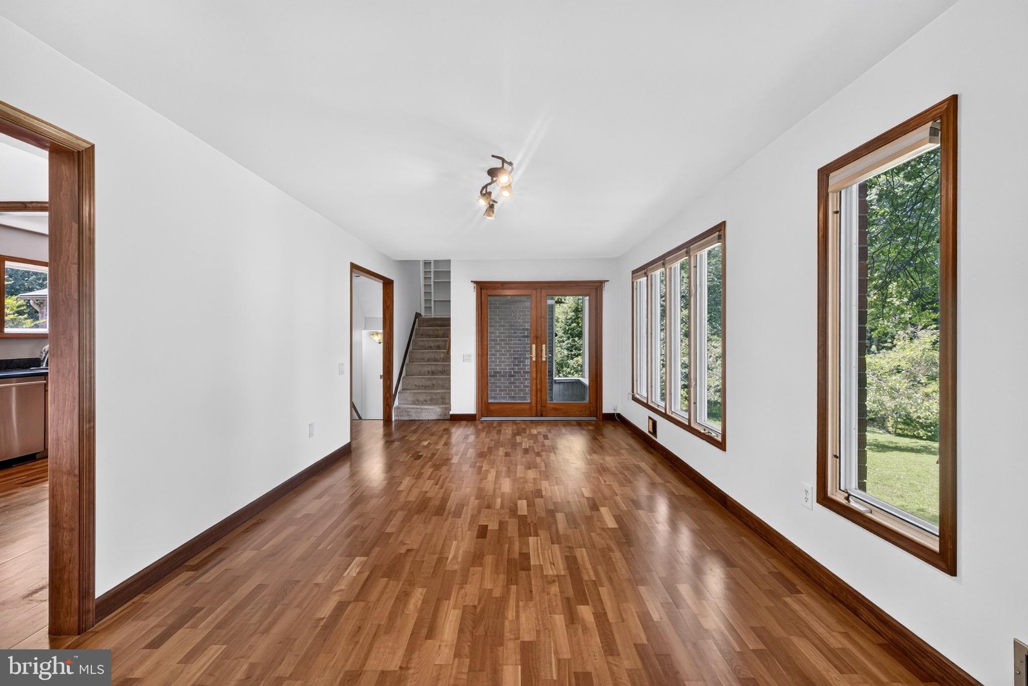 CARTER HILL - Residential
