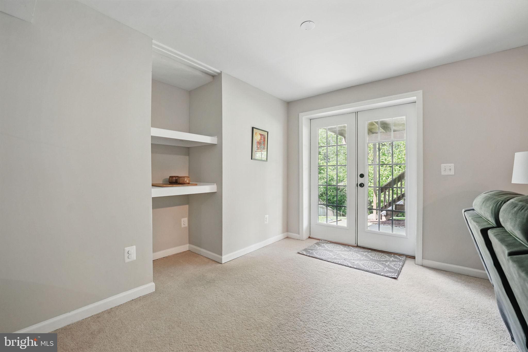 NEWPORT ESTATES - Residential