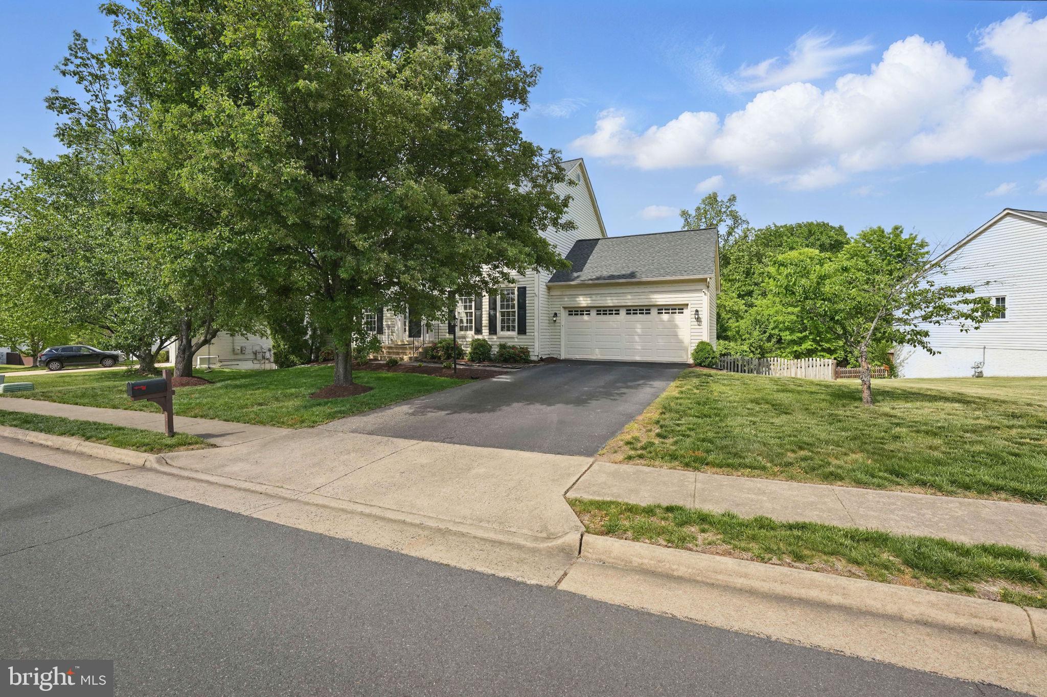 NEWPORT ESTATES - Residential