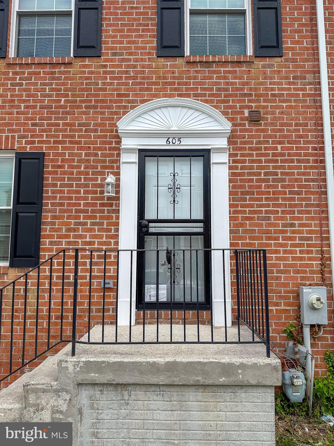 SANDTOWN-WINCHESTER - Residential