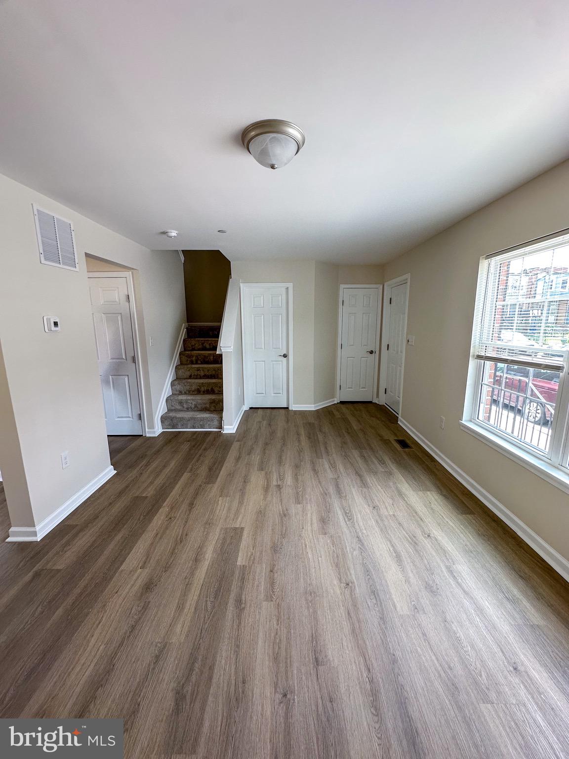 SANDTOWN-WINCHESTER - Residential