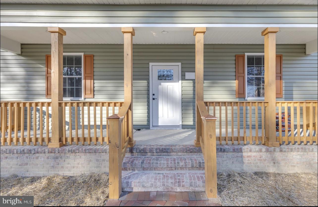 THE CROSSINGS AT EAST NEW MARKET - Residential