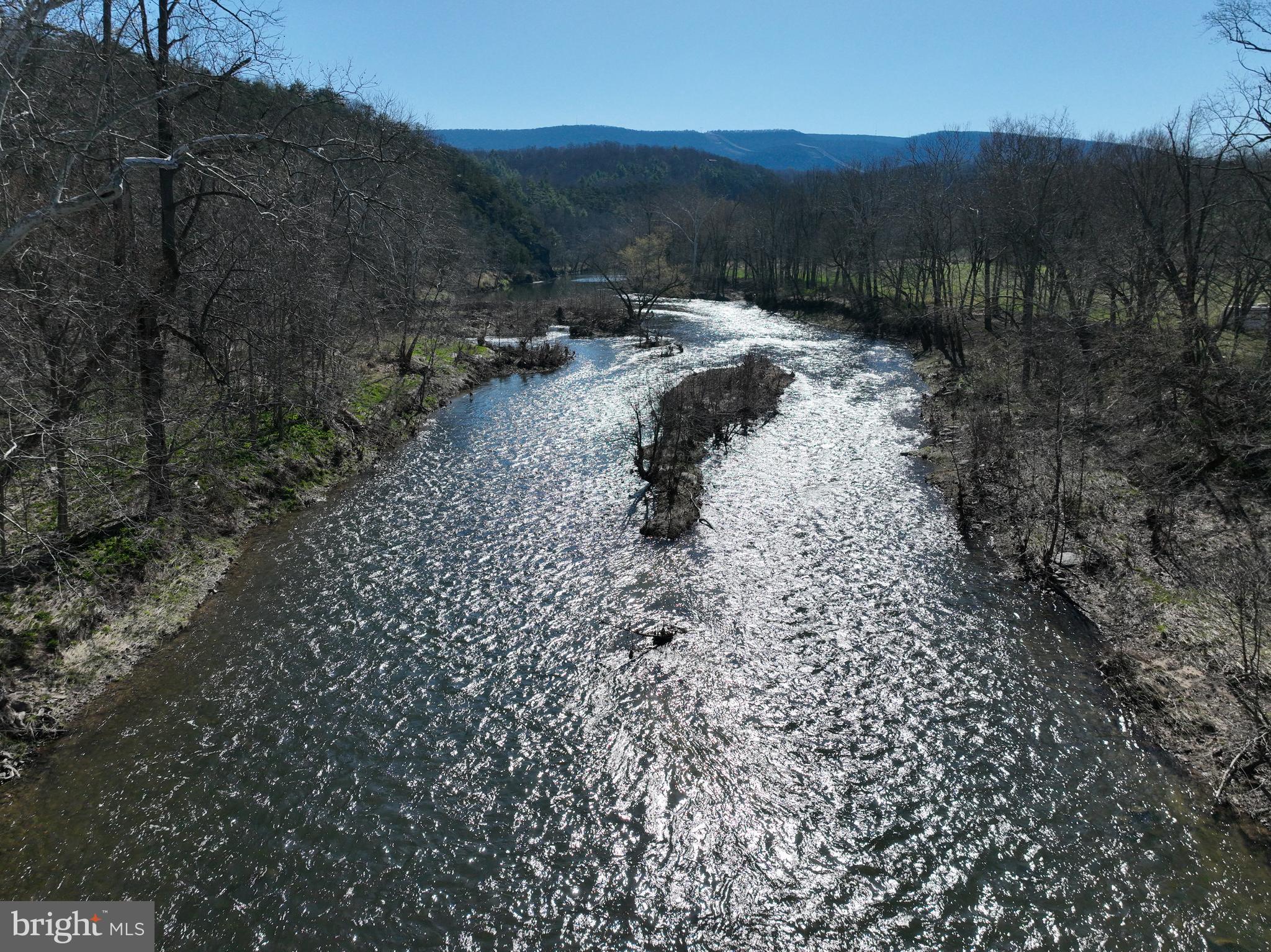 CACAPON HILLS - Land