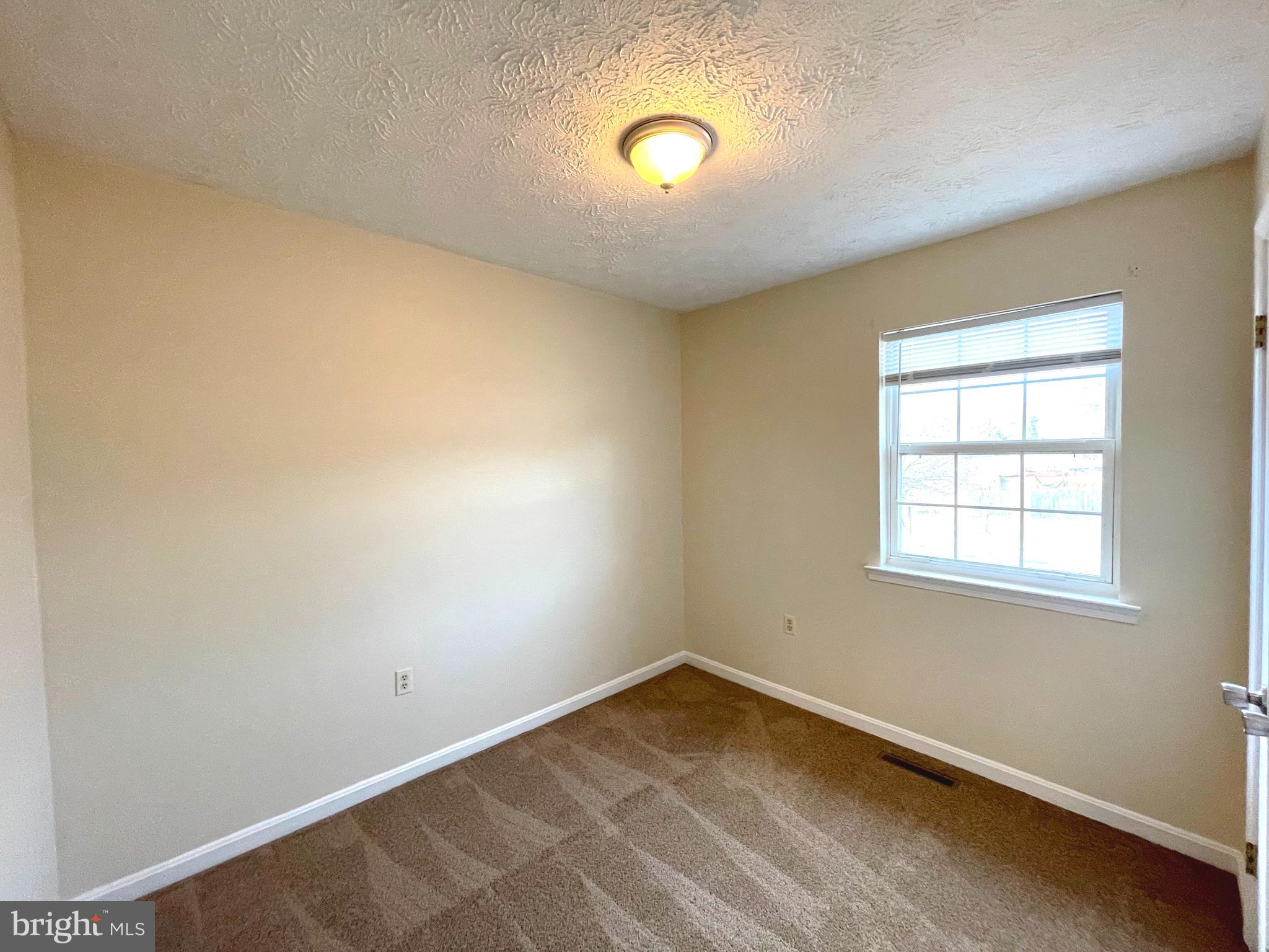 COUNTRYSIDE - Residential Lease