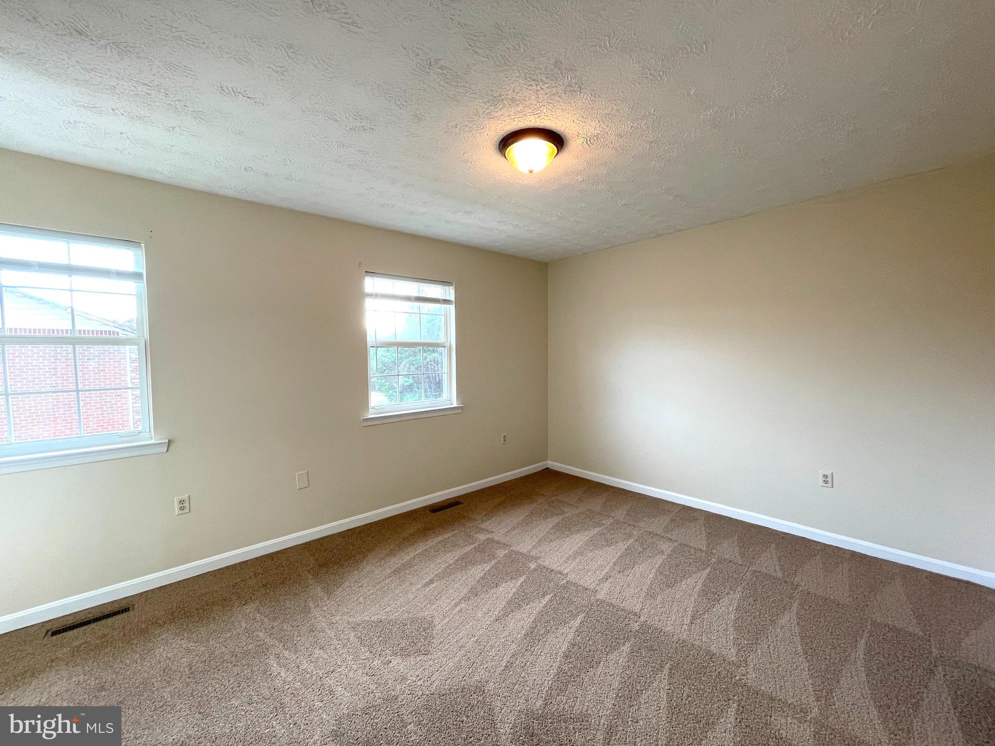 COUNTRYSIDE - Residential Lease