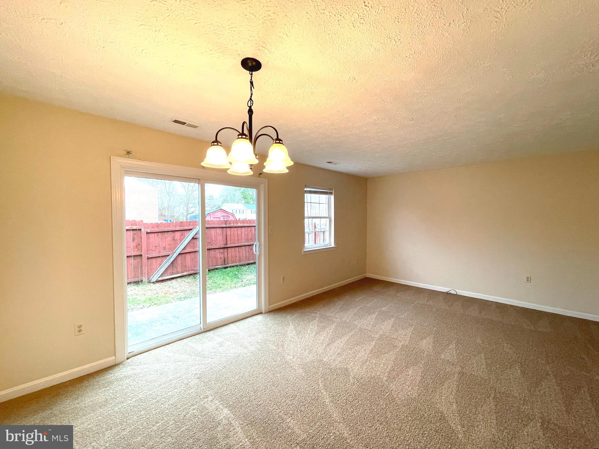 COUNTRYSIDE - Residential Lease