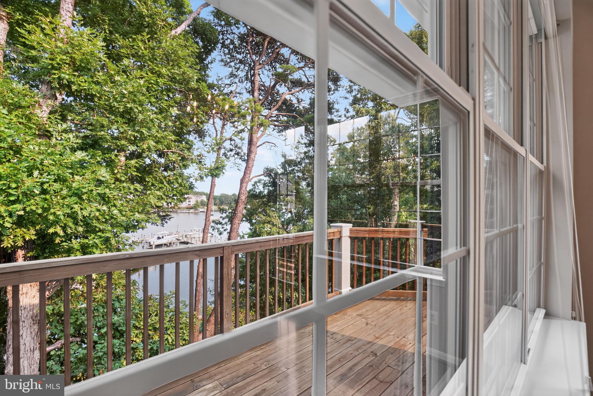 SOLOMONS LANDING - Residential