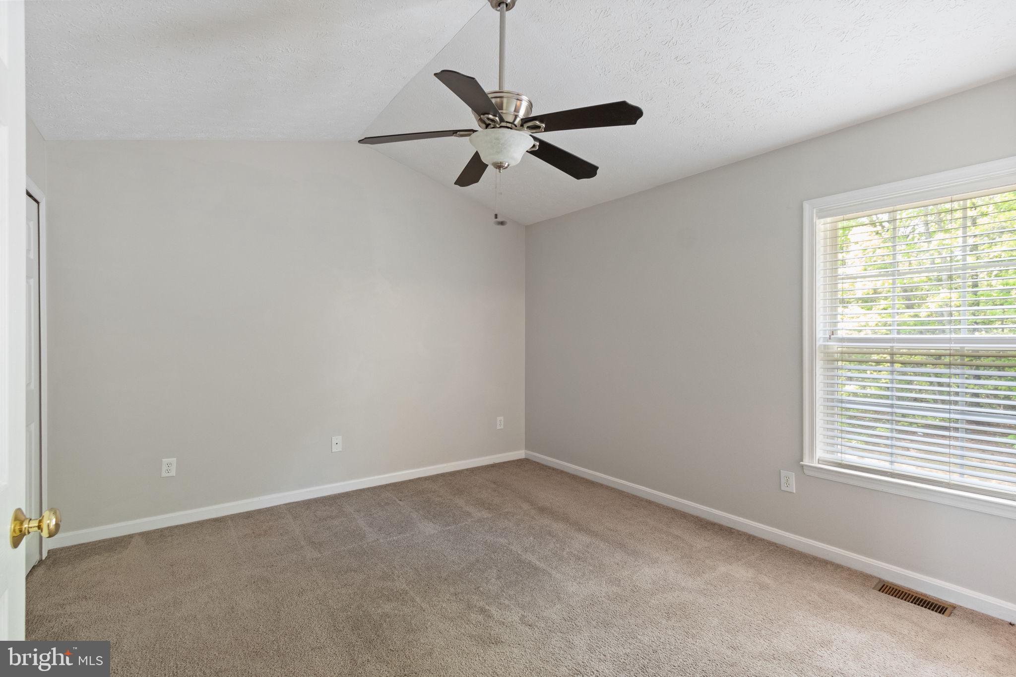 COVENTRY CREEK - Residential
