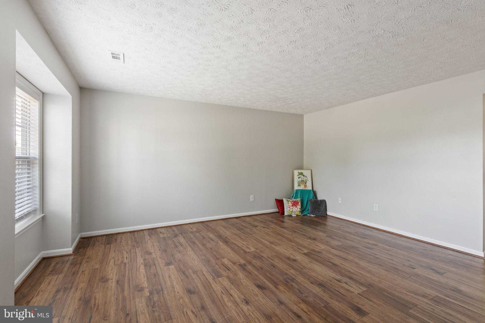 COVENTRY CREEK - Residential