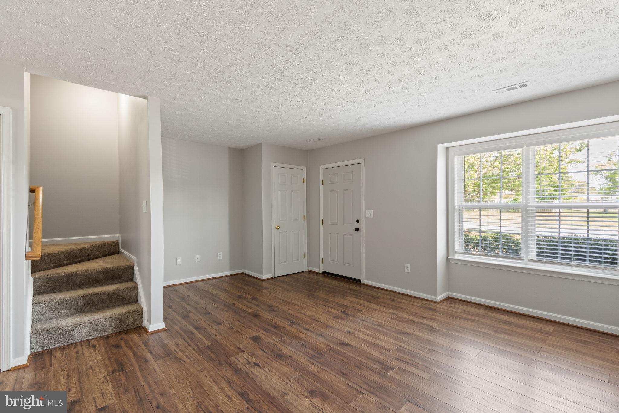 COVENTRY CREEK - Residential