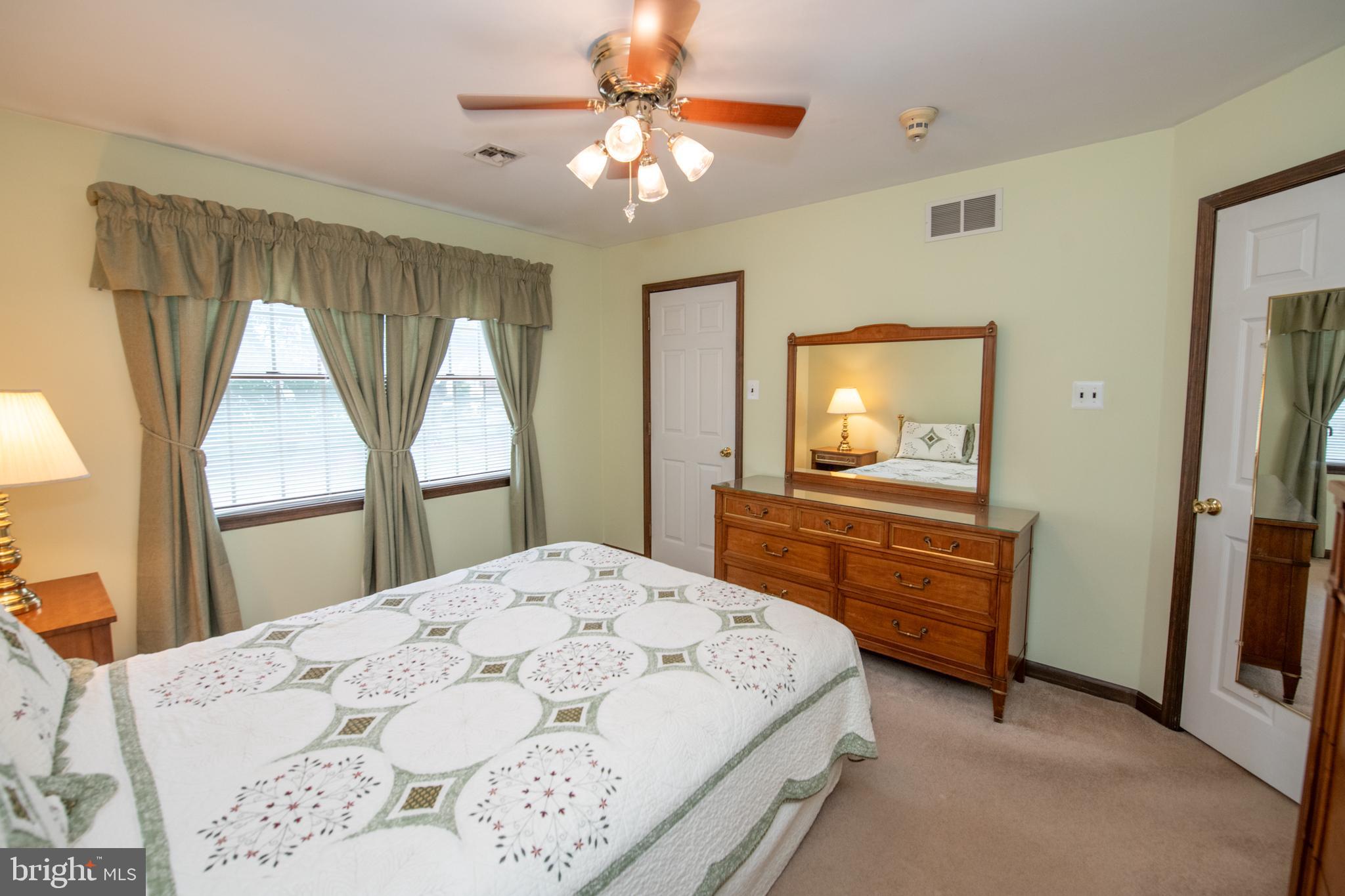 MILL CREEK FARMS - Residential