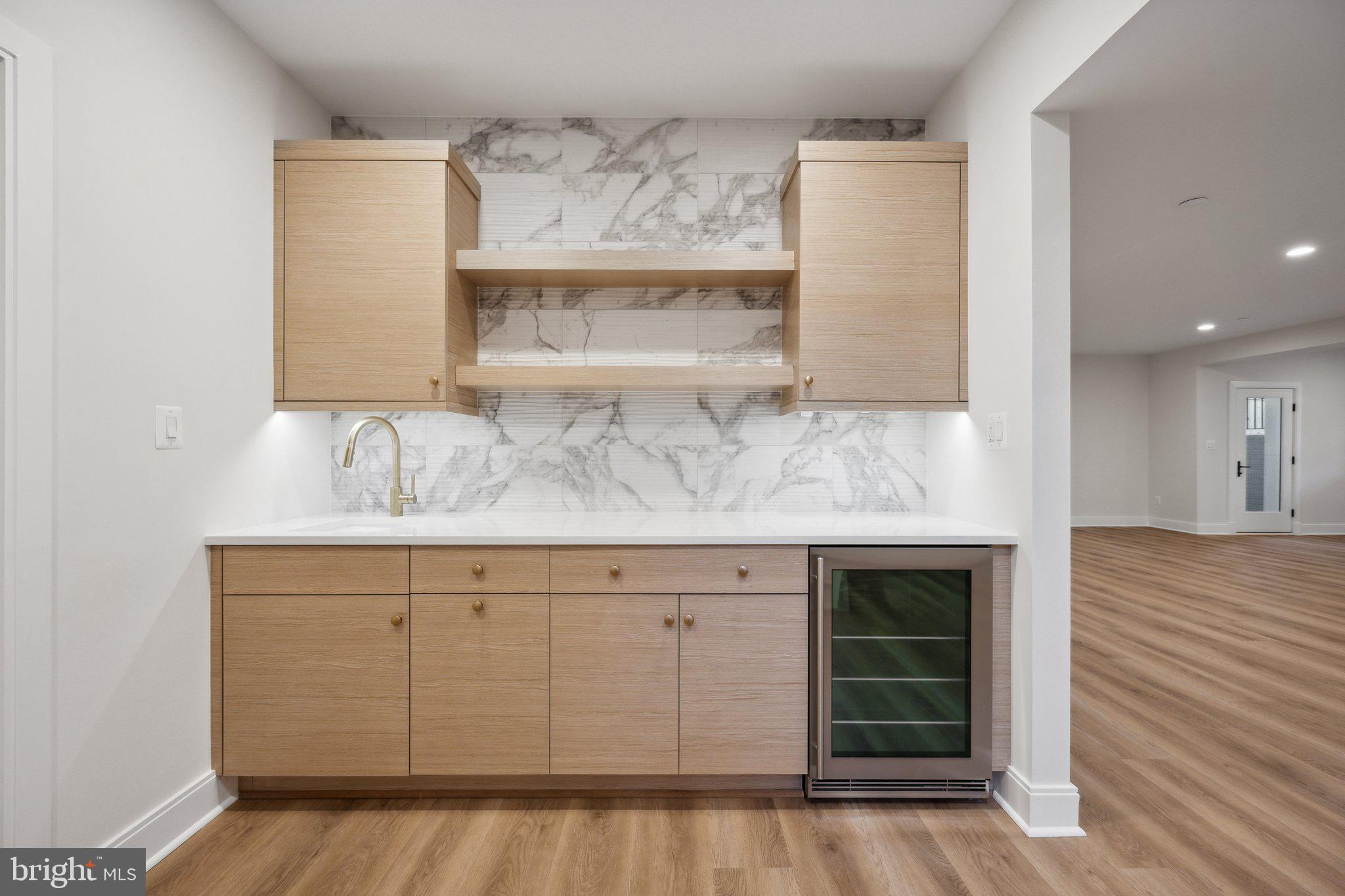KENWOOD PARK - Residential