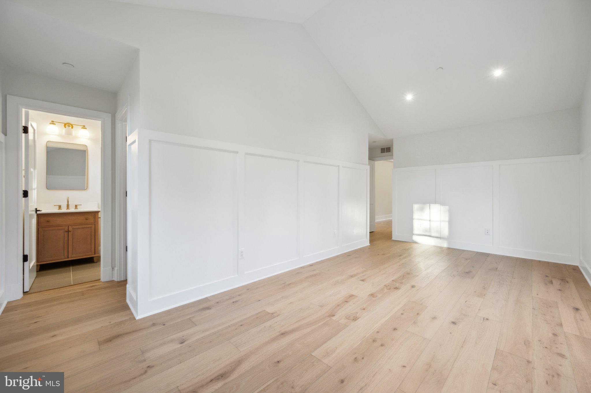 KENWOOD PARK - Residential
