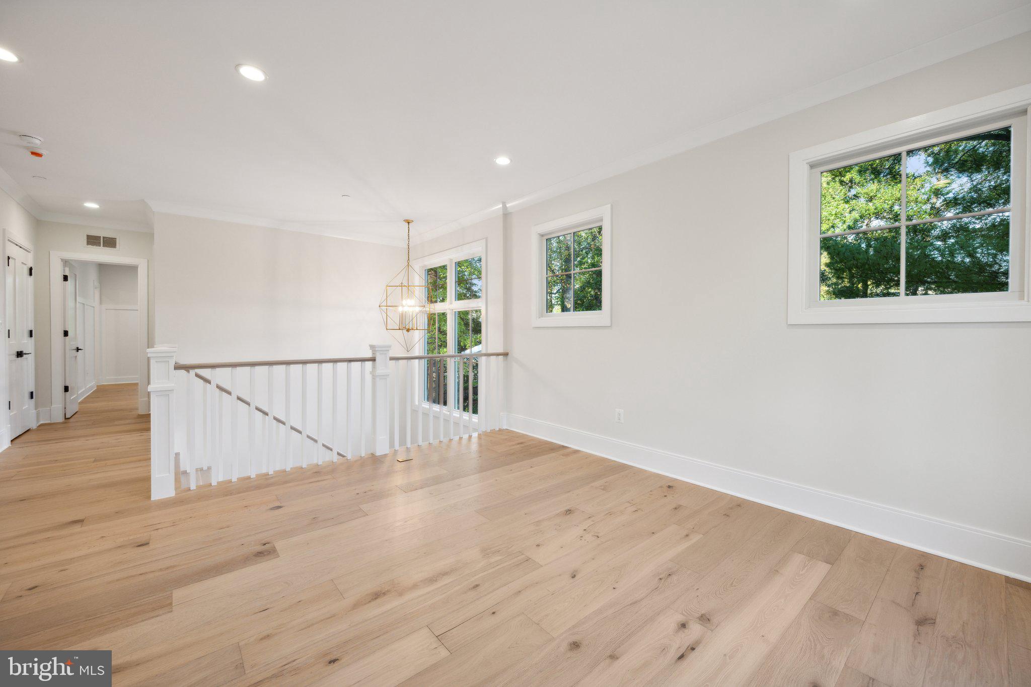 KENWOOD PARK - Residential