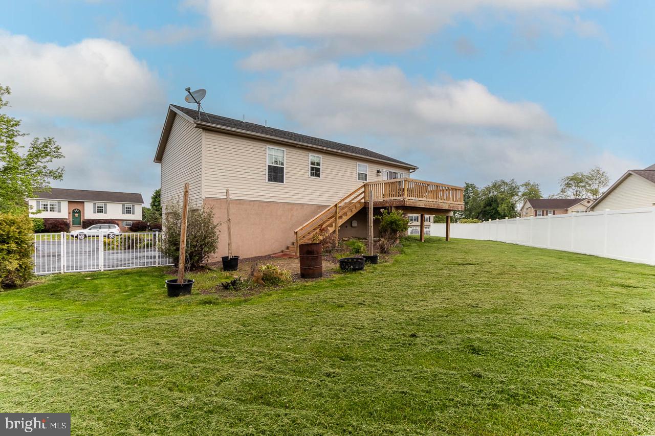 WALKER MEADOWS - Residential
