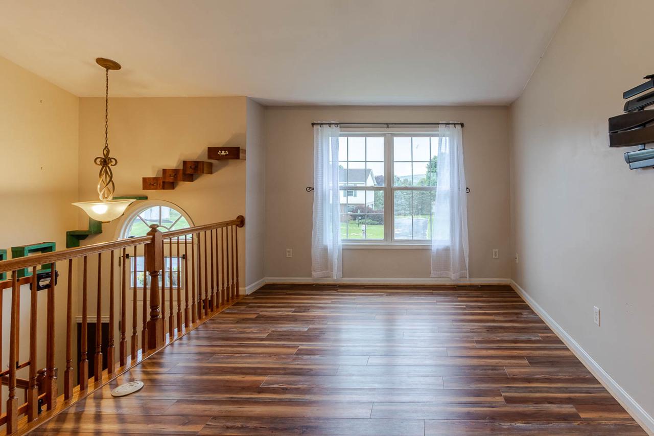 WALKER MEADOWS - Residential