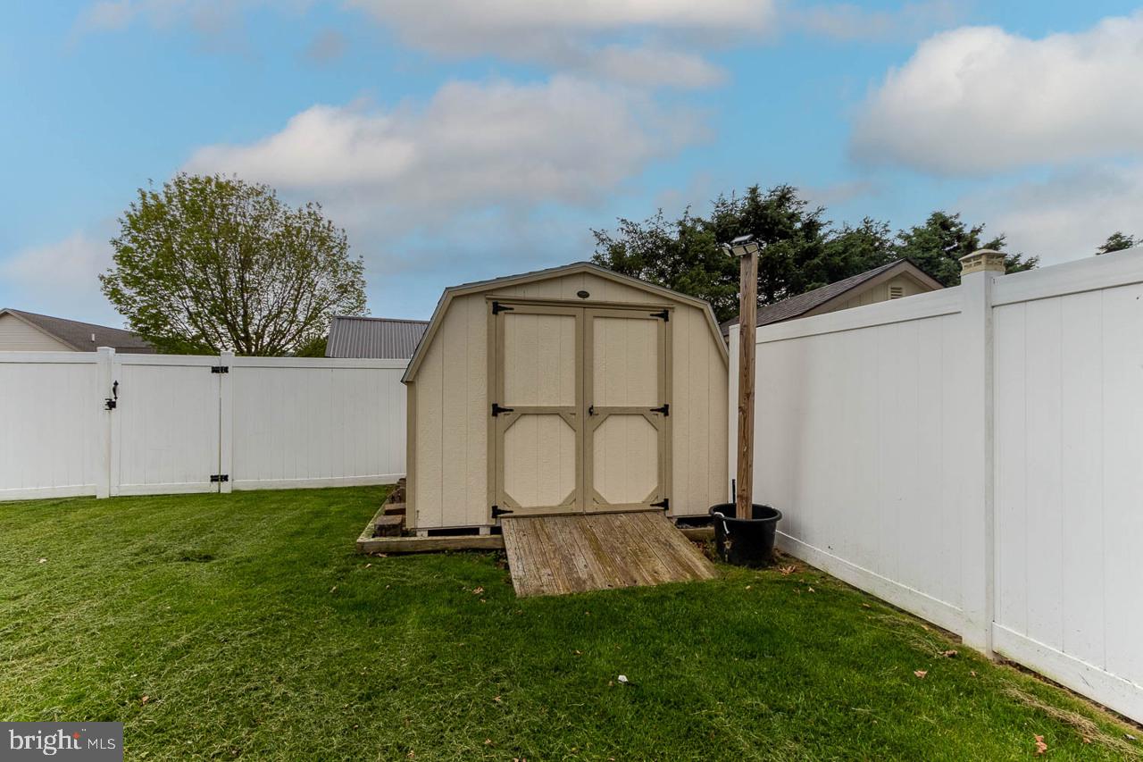 WALKER MEADOWS - Residential