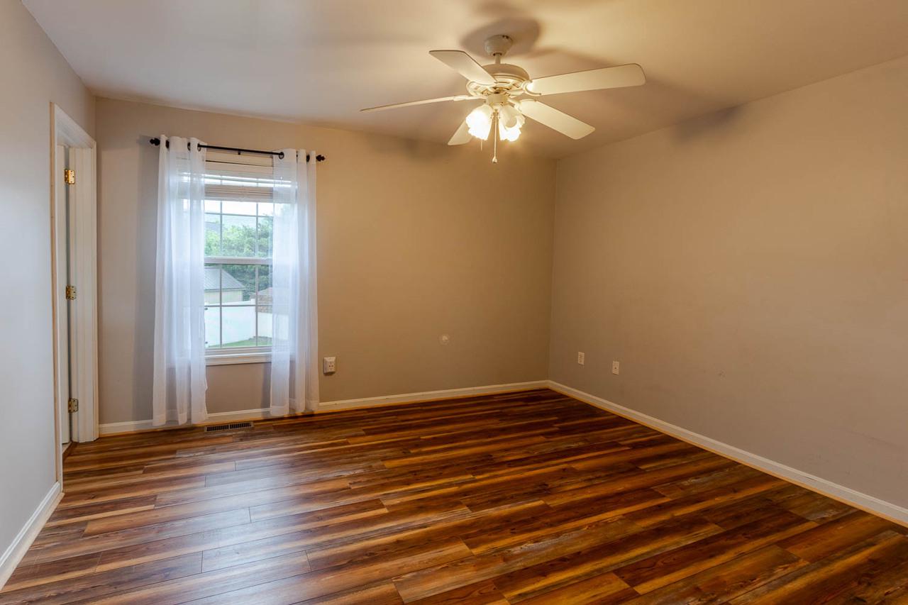 WALKER MEADOWS - Residential