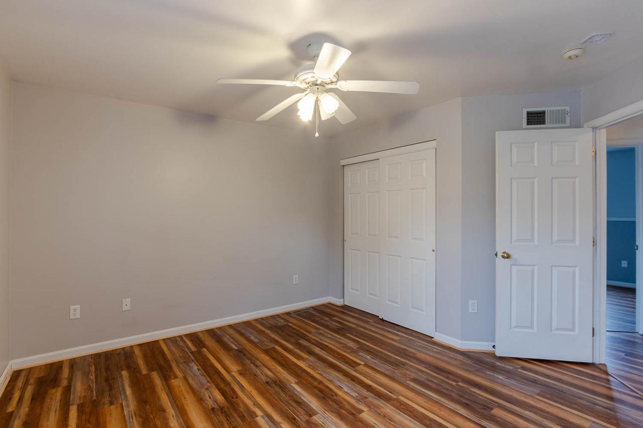 WALKER MEADOWS - Residential