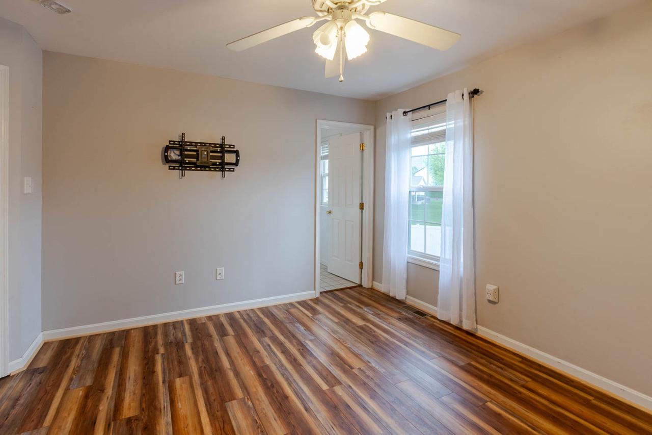 WALKER MEADOWS - Residential