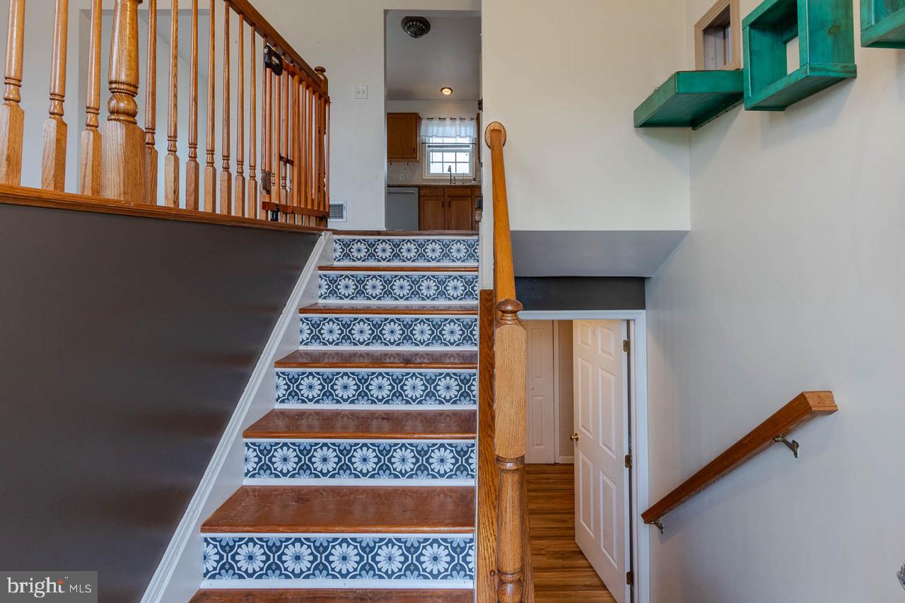 WALKER MEADOWS - Residential