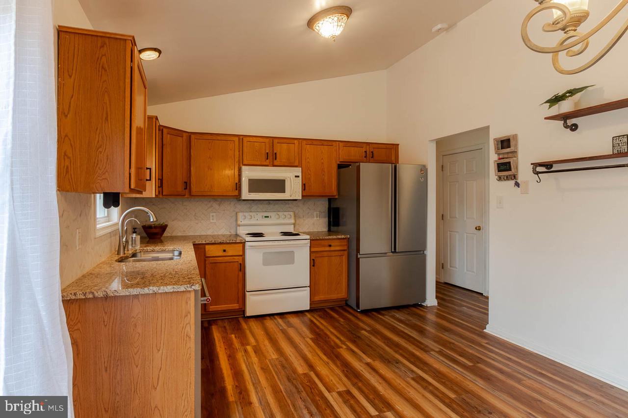 WALKER MEADOWS - Residential