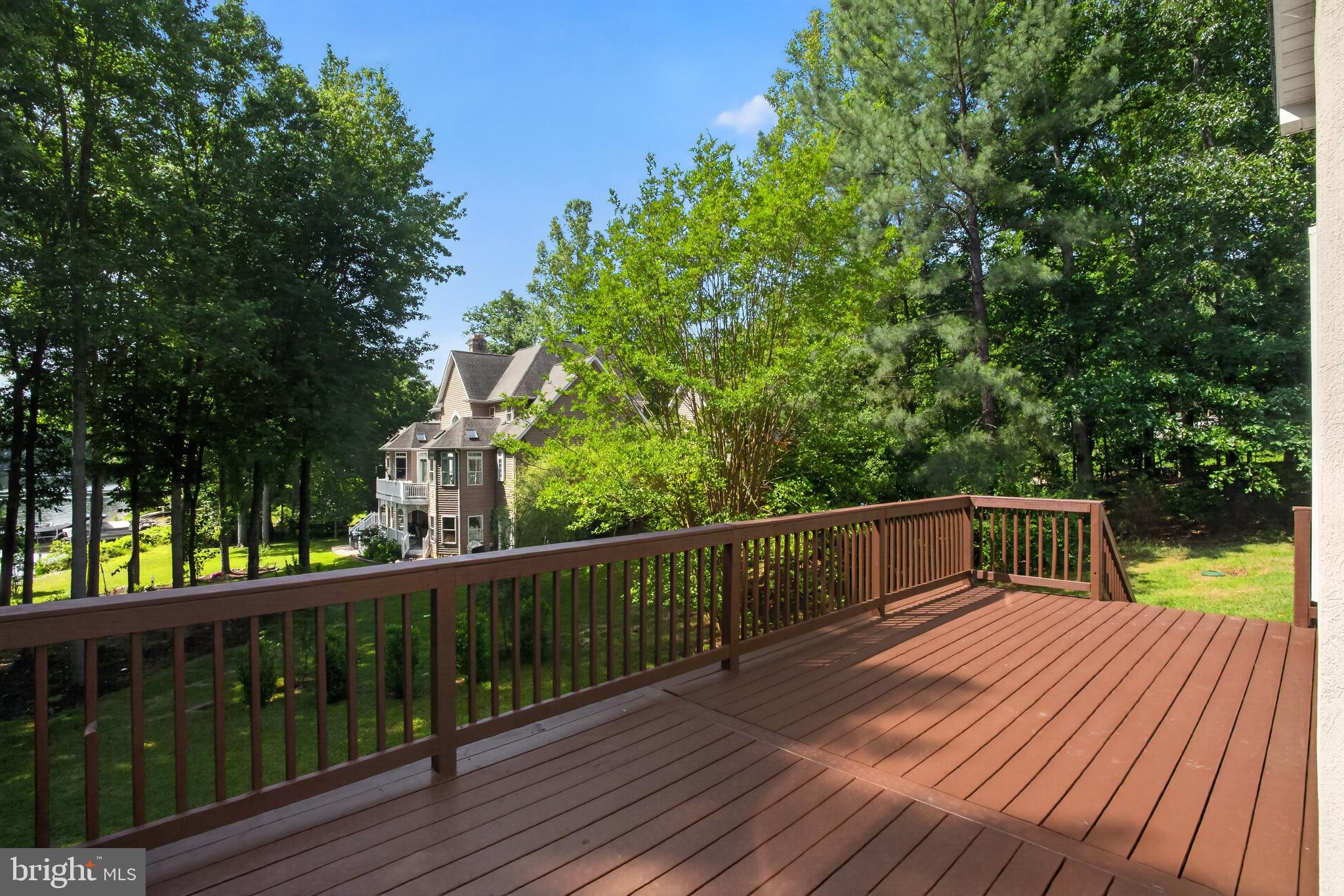 FAWN LAKE - Residential