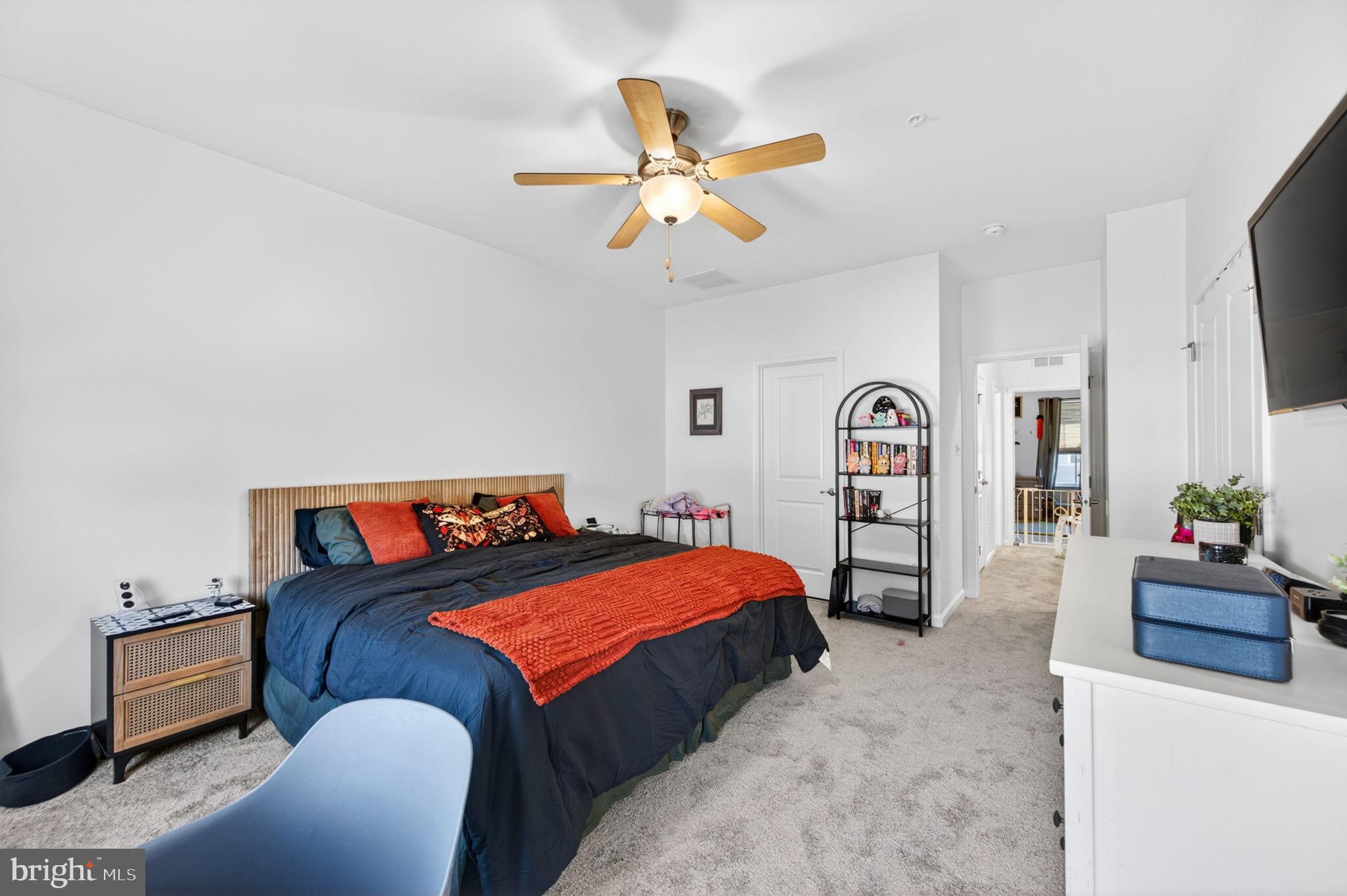 CREEKSIDE VILLAGE AT TANYARD SPRINGS - Residential