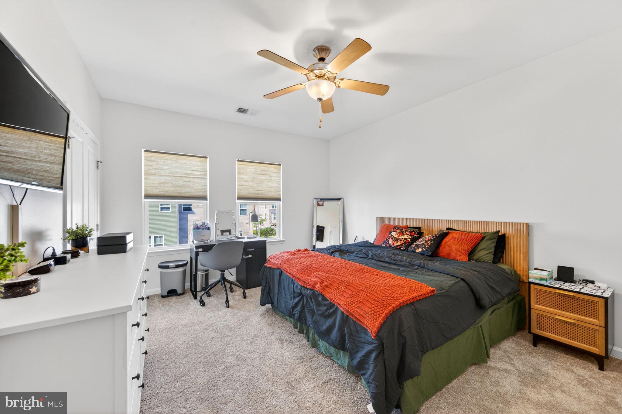 CREEKSIDE VILLAGE AT TANYARD SPRINGS - Residential