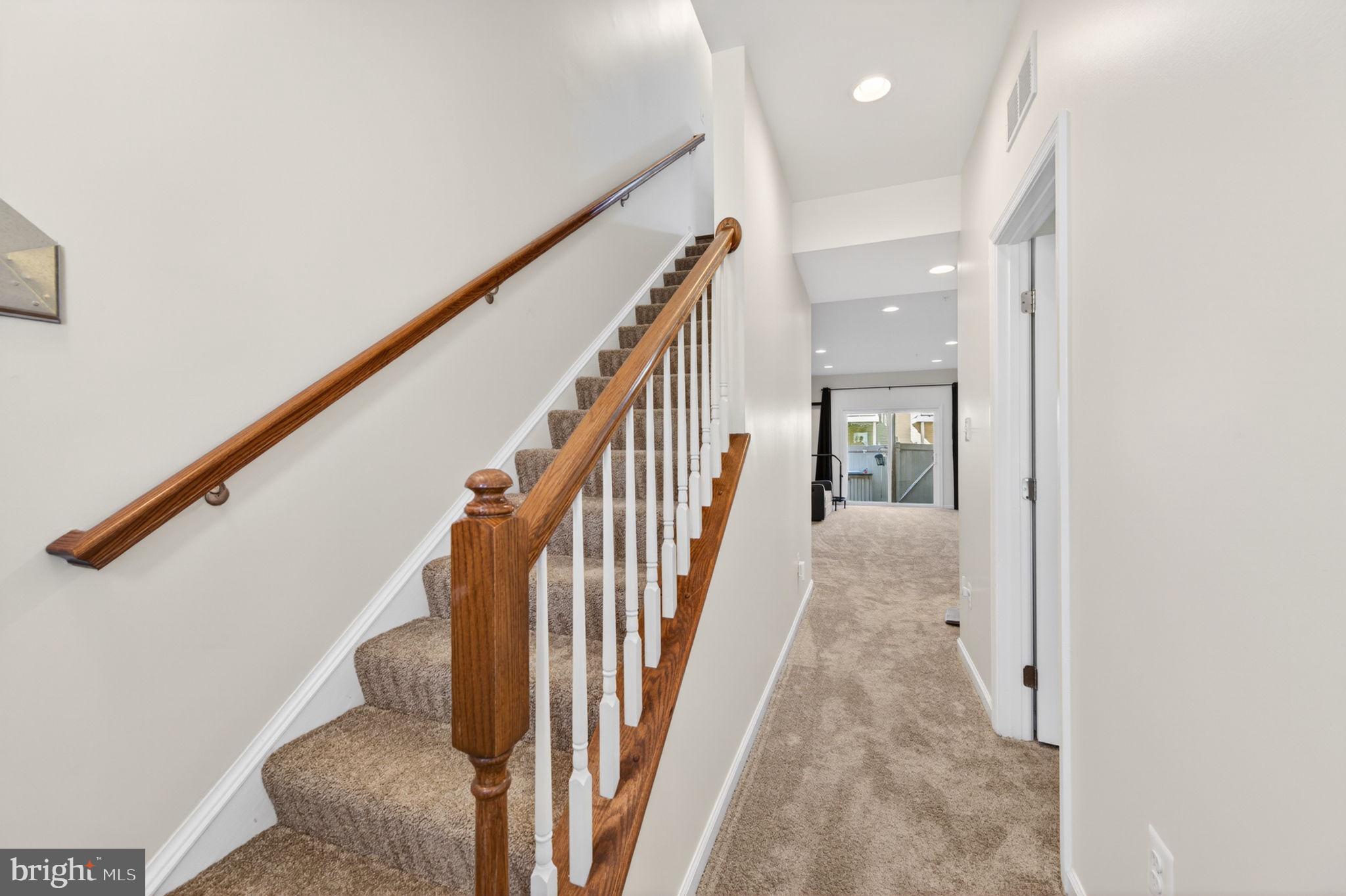 CREEKSIDE VILLAGE AT TANYARD SPRINGS - Residential