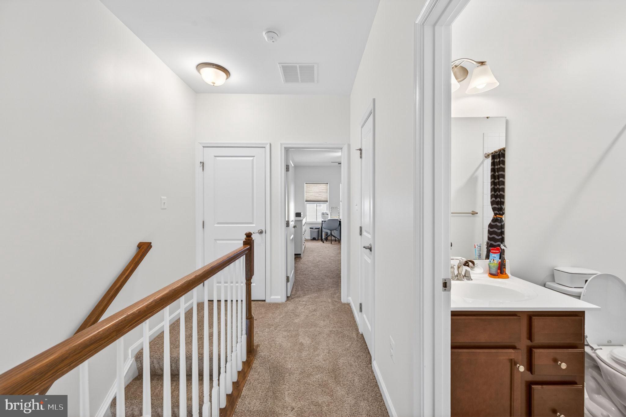 CREEKSIDE VILLAGE AT TANYARD SPRINGS - Residential