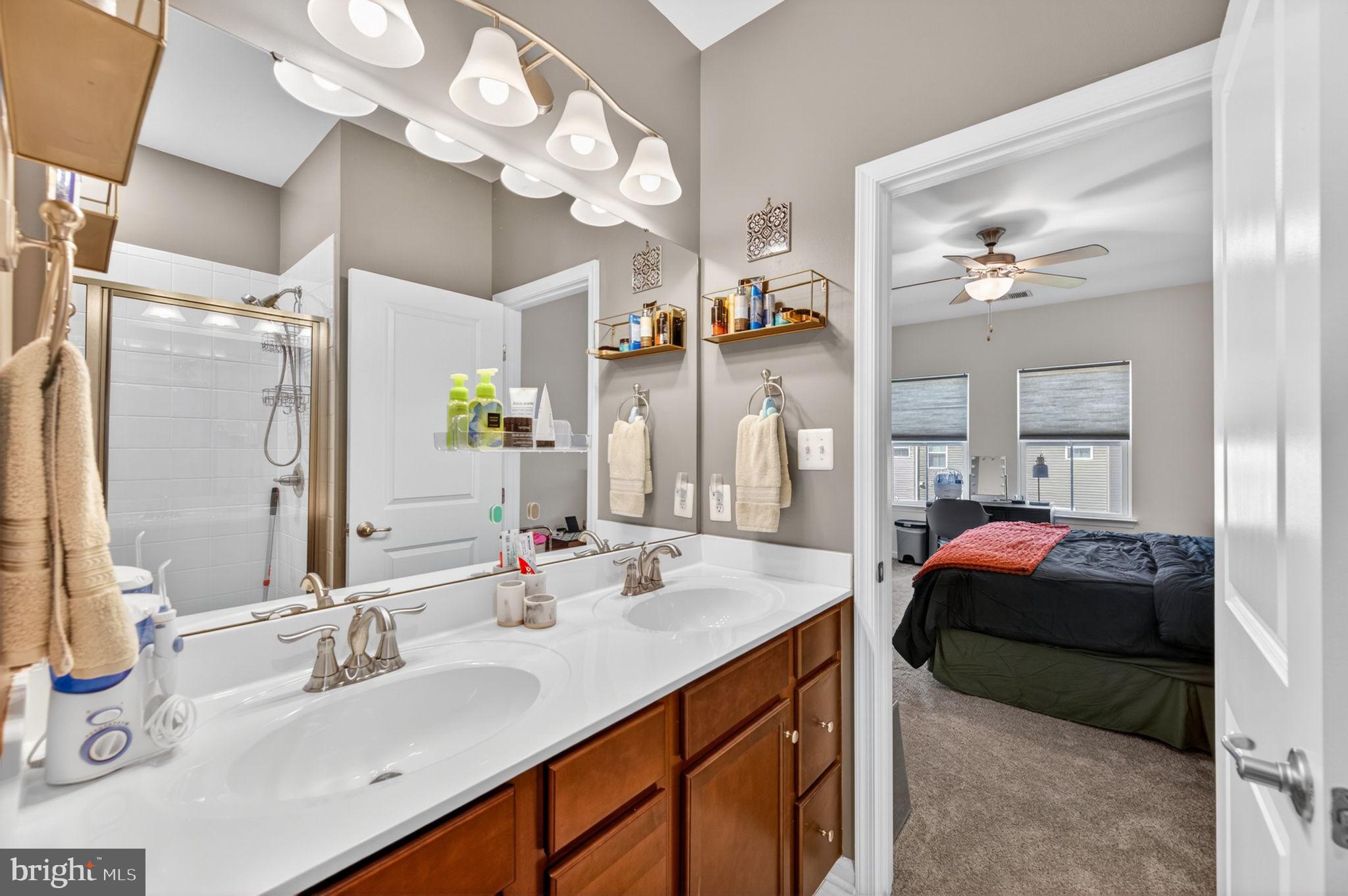CREEKSIDE VILLAGE AT TANYARD SPRINGS - Residential