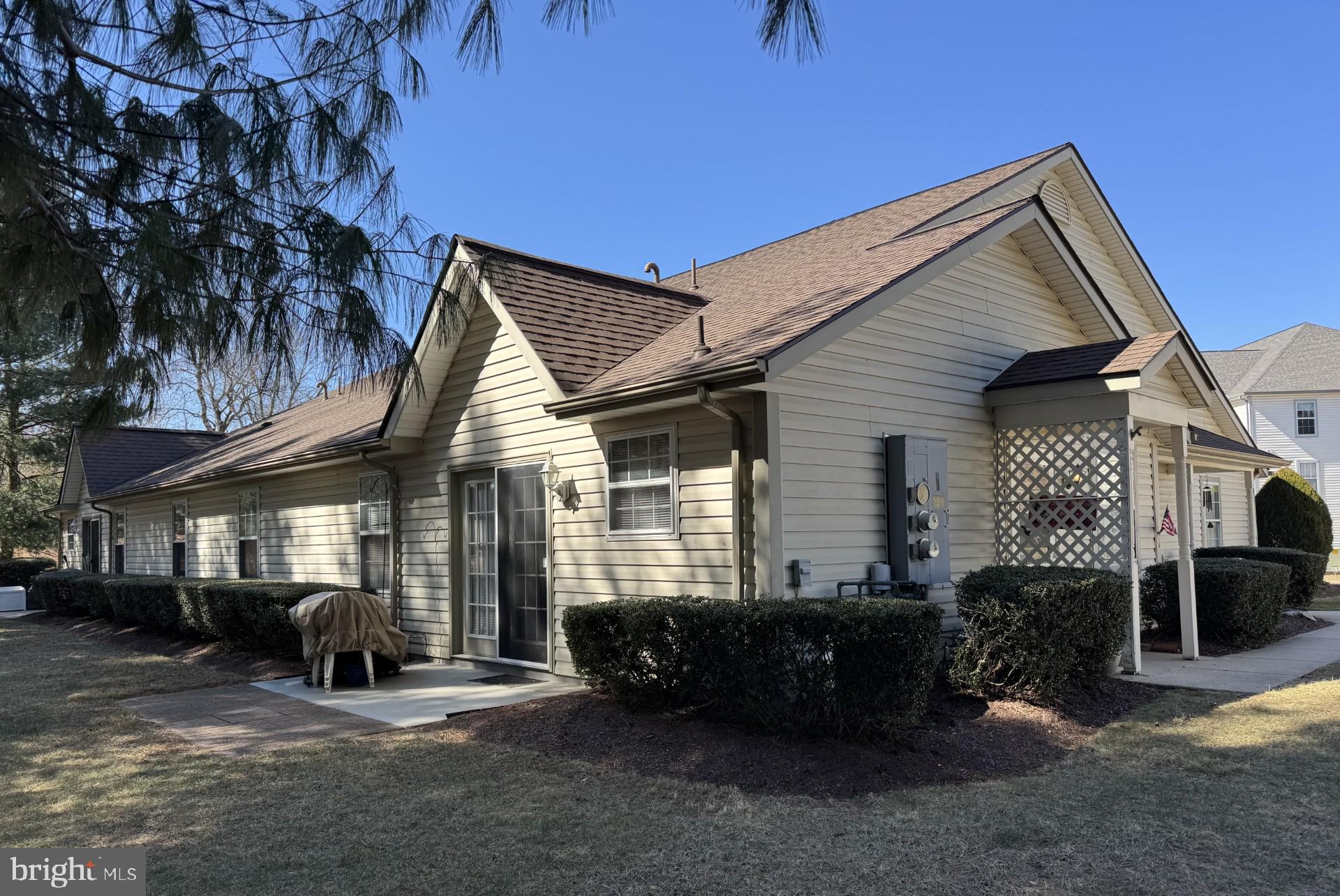 WINIFRED MANOR - Residential